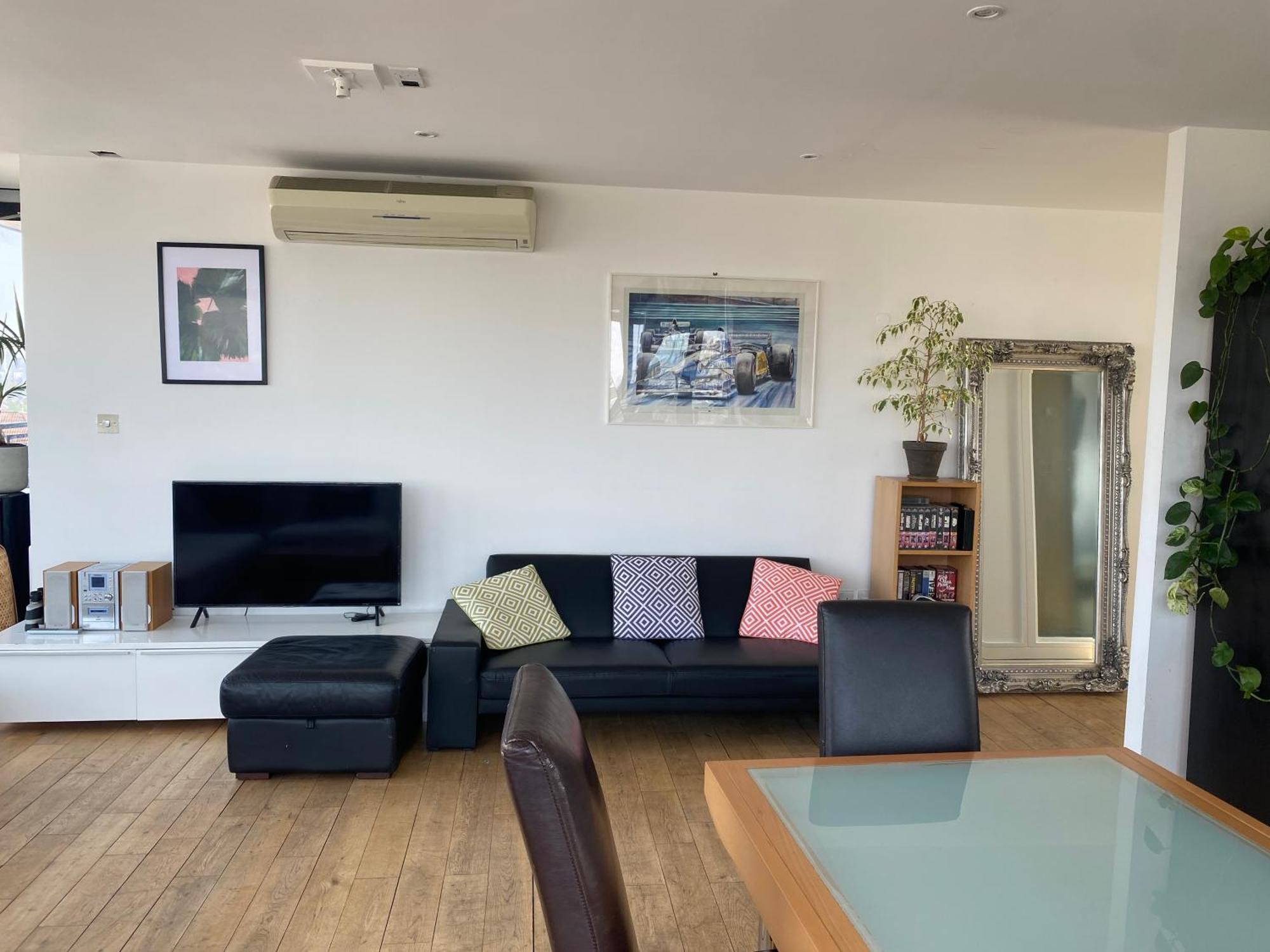 Penthouse In Battersea Amazing Views Of London Apartment Екстериор снимка